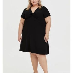 4X - Torrid | BLACK RIB TWIST FRONT SKATER DRESS